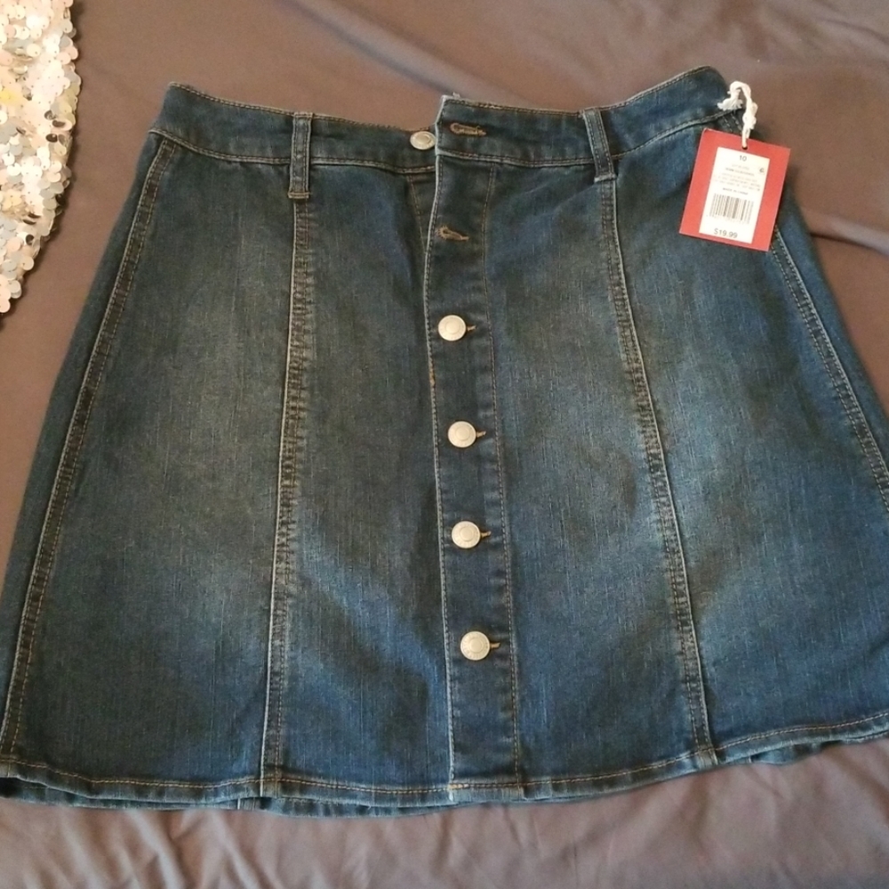 Brand new Mossimo Jean shirt